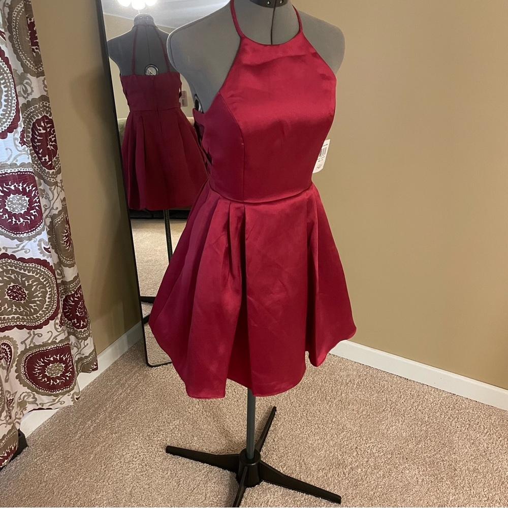 316. NWT‎ B. Darlin girls red dress with pockets (9/10)